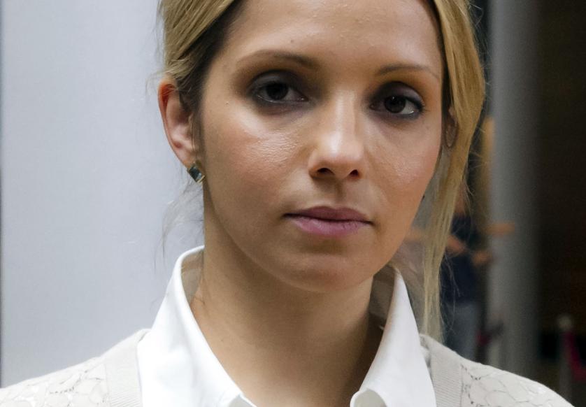 Guruh pornosida ruscha tombul godaklar Maxfiy kamera bilan hammomda jinsiy aloqa